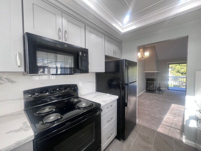 Building Photo - STUNNING 1BD/1BA CONDO IN FREMONT CA!!!!