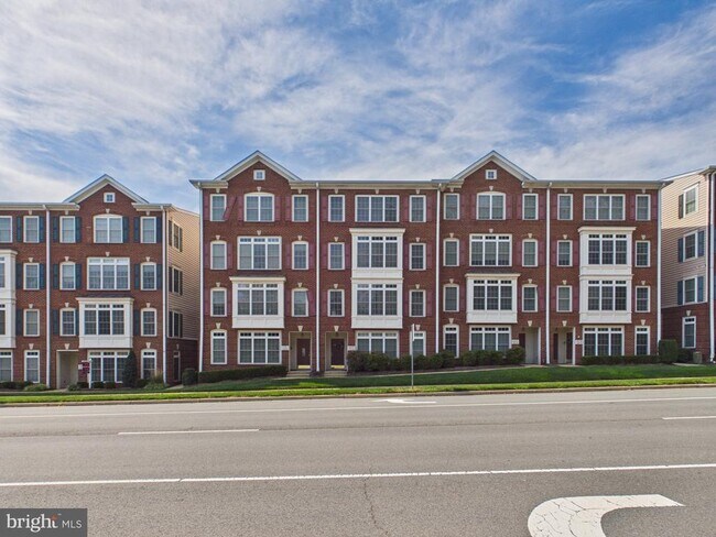 Building Photo - 4587 Whittemore Pl