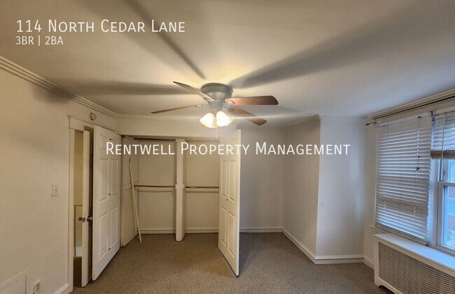Building Photo - 114 N Cedar Ln