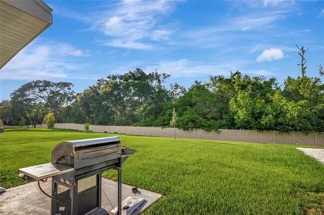 Building Photo - 7737 Rosewood Gdn Lp