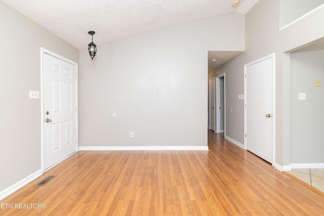 Building Photo - 4756 Brierley Dr