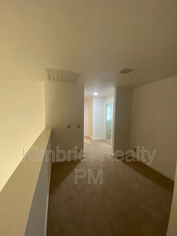 Building Photo - 2928 Stanford Ln