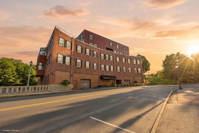 Building Photo - Luxury Condo for Rent – Franklin Place, Bangor