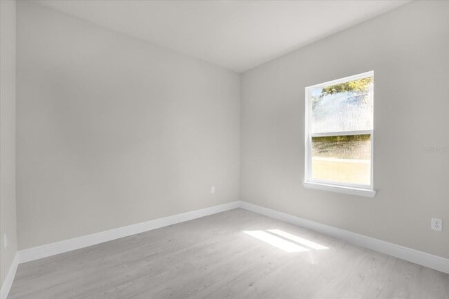 Building Photo - 15782 SW 52nd Ave Rd