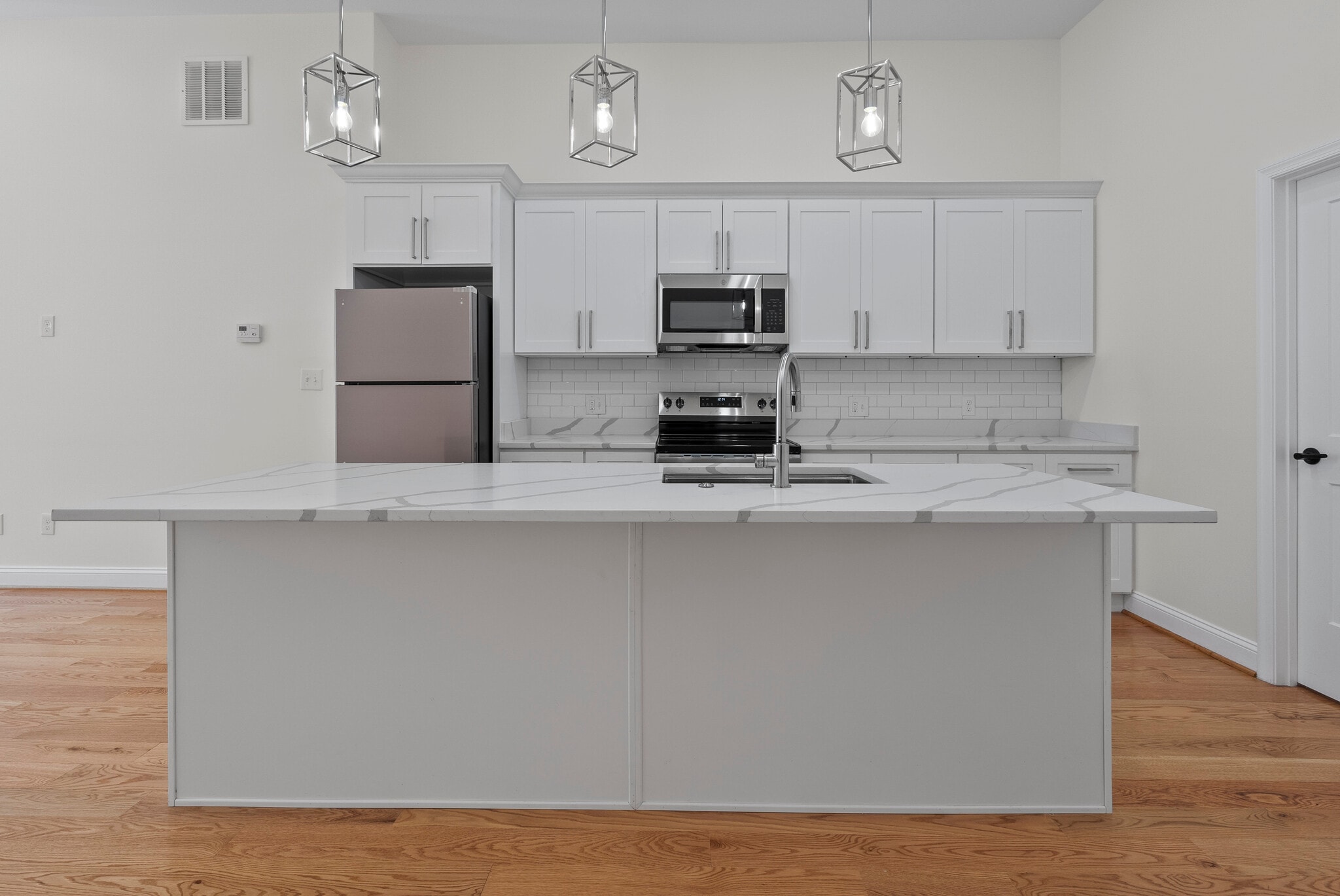 Building Photo - 530 N Carrollton Ave