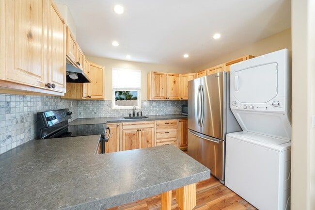 Building Photo - 1175 Campbell Way