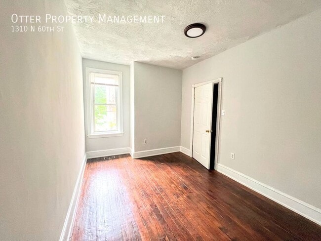 Building Photo - 1310 N 60th St