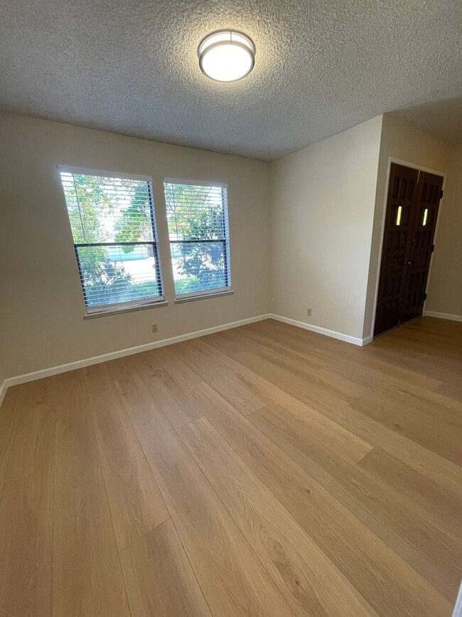 Building Photo - Beautifully Remodeled 3BR Home in Gilroy | Modern Upgrades, Garage & Move-In Ready