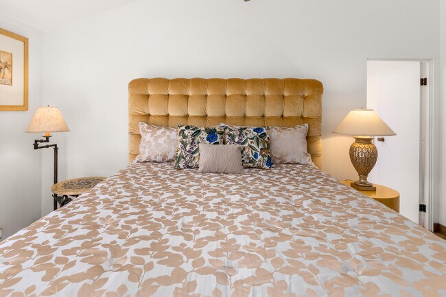 Building Photo - 46642 Arapahoe Cir