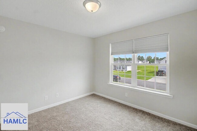 Building Photo - 188 Sunflower Cir NE
