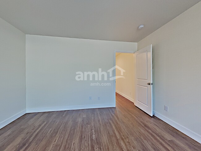Building Photo - 13614 107th Ave Ct E