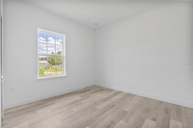 Building Photo - 5107 SW 164th Street Rd