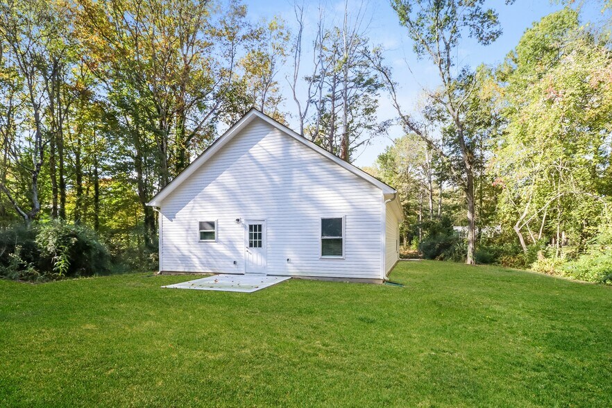 Building Photo - 621 Burrington Ct