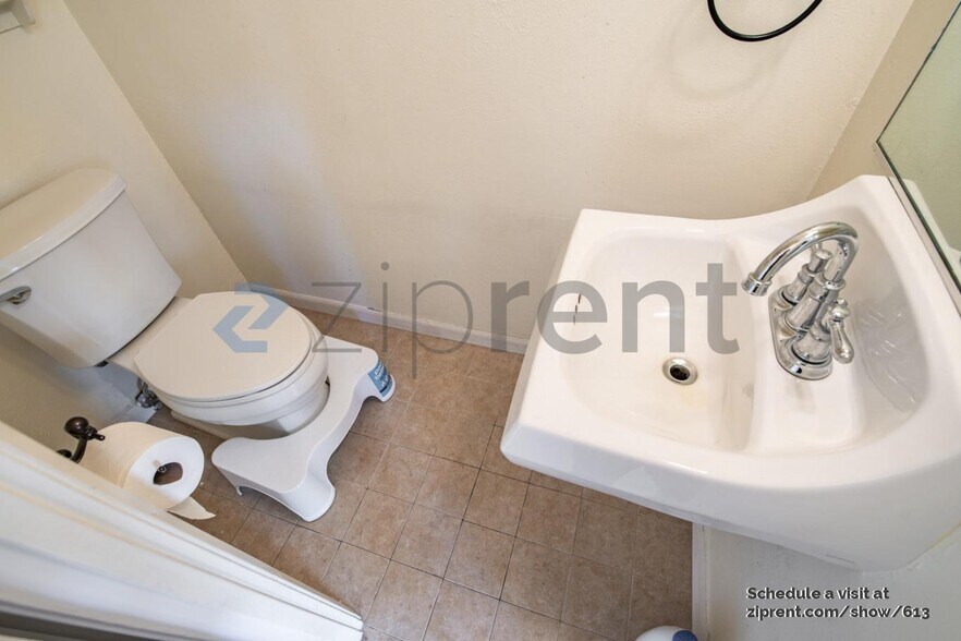 Building Photo - 5542 Don Ricardo Ct
