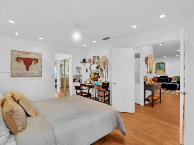 Building Photo - 3558 Magellan Cir