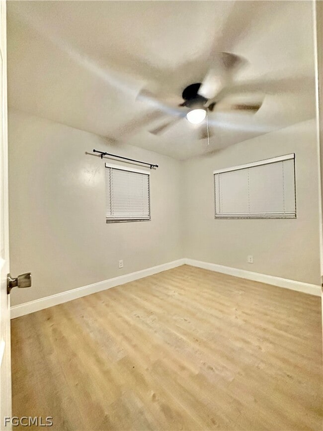 Building Photo - 5635 Fifth Ave