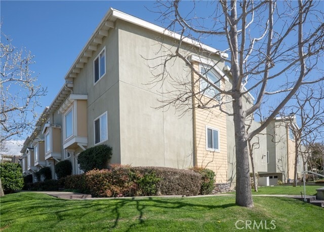 Building Photo - 5562 W 190th St