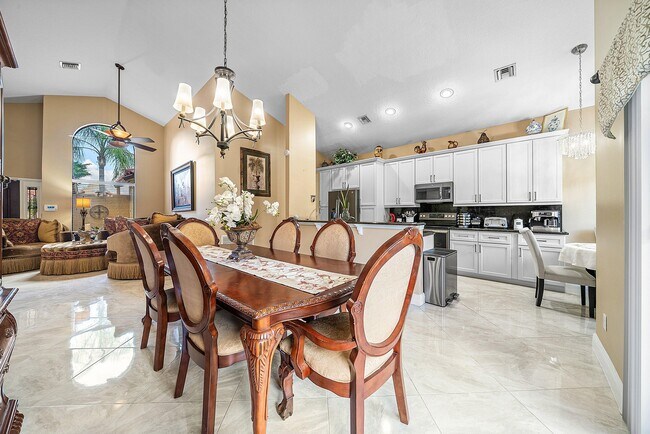 Building Photo - 13676 Cortez Dr