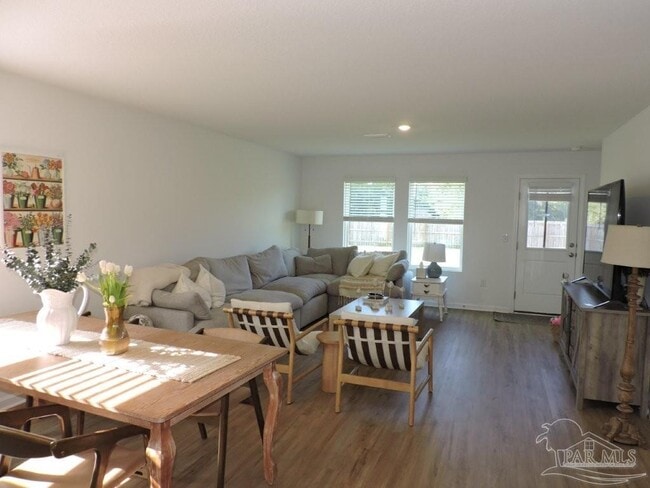 Building Photo - 4664 Carlstrom Ln