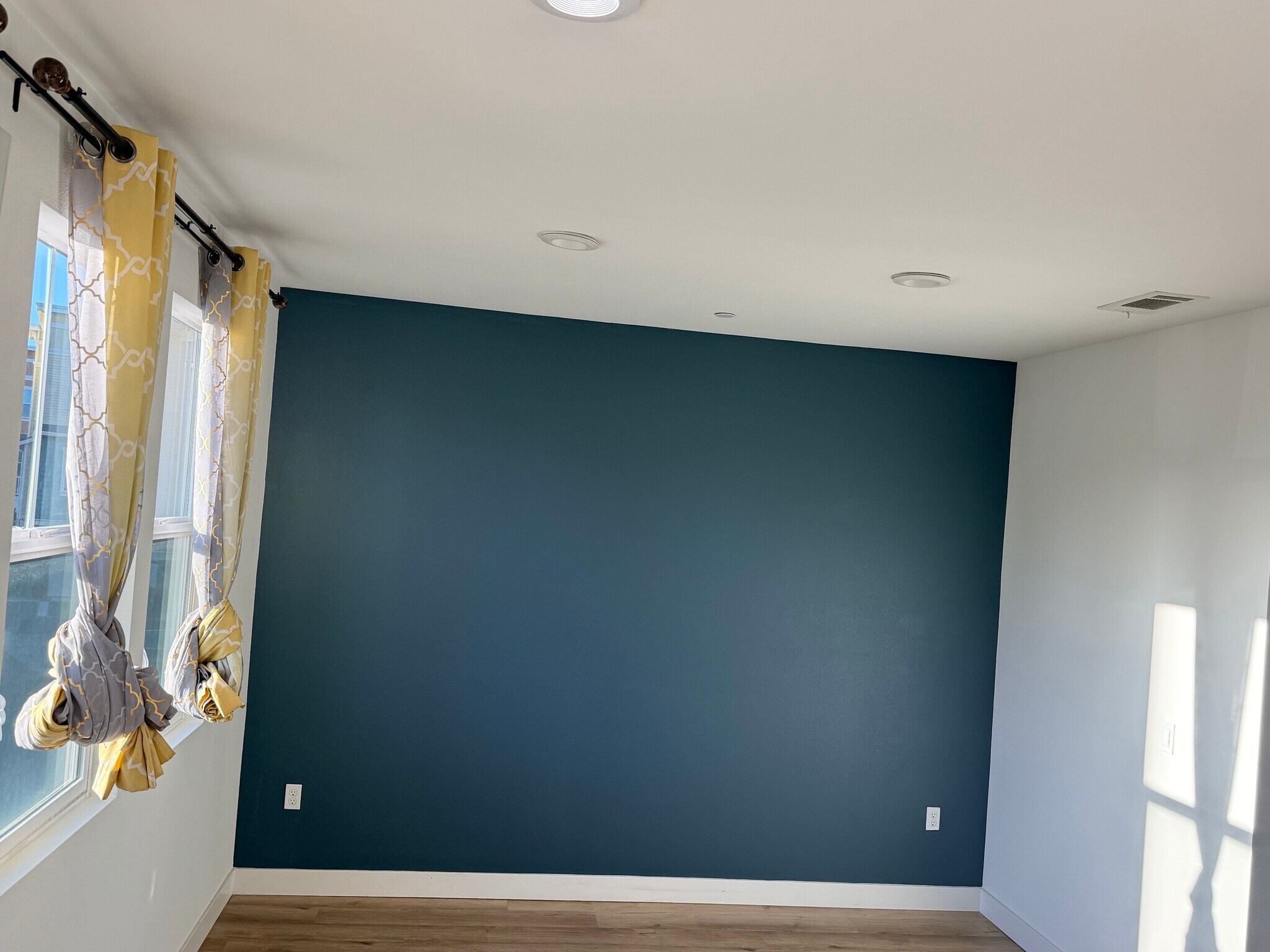 Building Photo - 30722 Sugarmill Ln