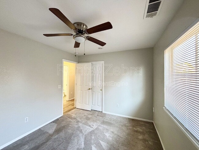 Building Photo - 1861 Creekside Dr