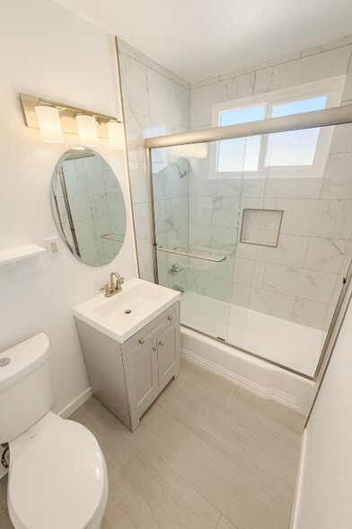 Building Photo - 8729 Lyndora St