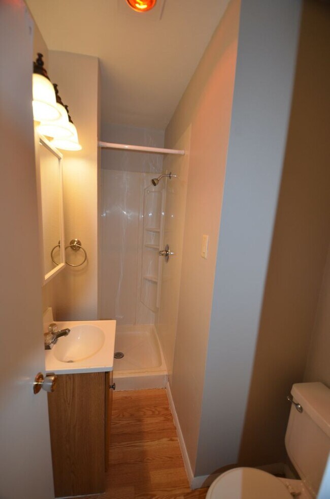 Building Photo - Unfurnished, 10 minutes from Downtown Breck!  In Unit Washer and Dryer!