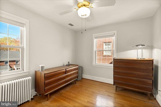 Building Photo - 7932 Orchid St NW