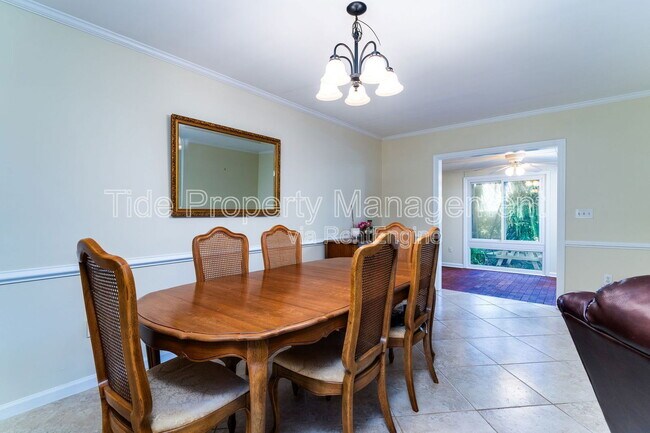 Building Photo - 1206 Ventura Pl