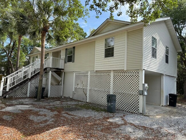 Building Photo - 72 Pisces Dr