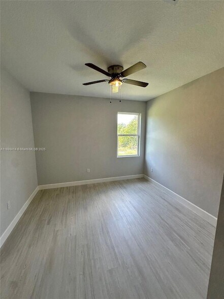 Building Photo - 10387 Port Everglades St