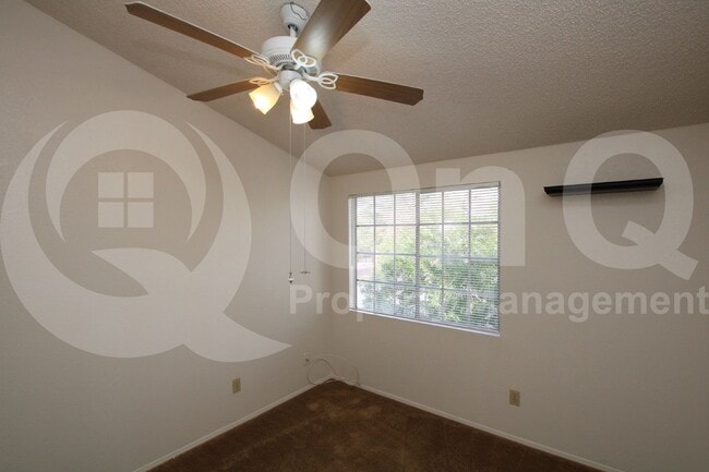 Building Photo - 625 S Westwood