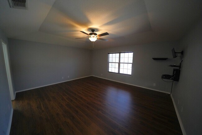 Building Photo - Lovely Cul-De-Sac Home in Schertz/Cibolo N...
