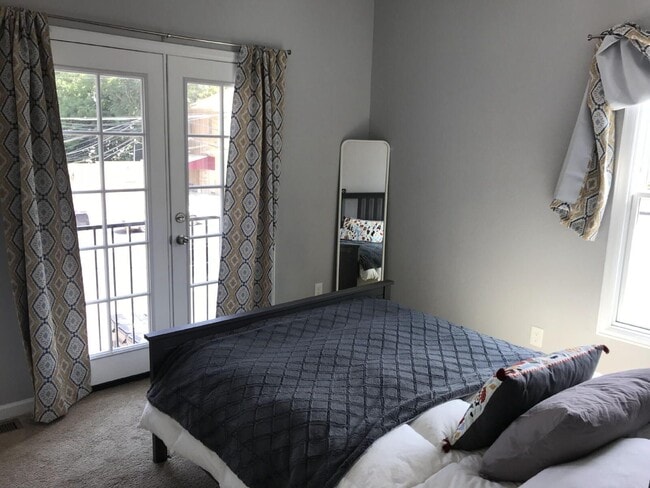 Building Photo - 1652 N Gaylord St