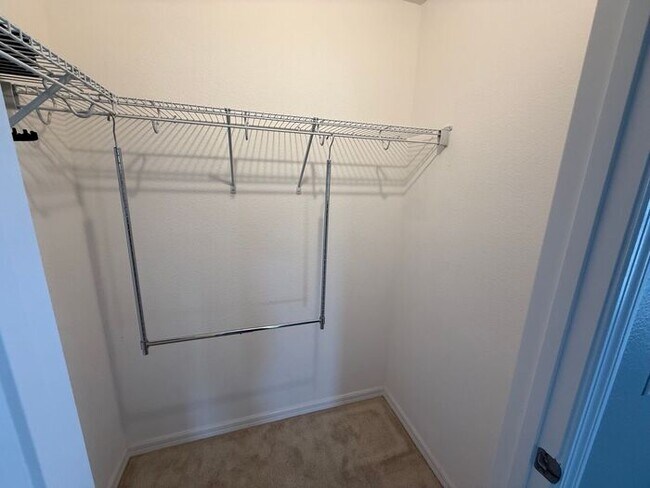 Building Photo - 5/3 Near Clermont -$500 OFF THE FIRST MONTH'S RENT