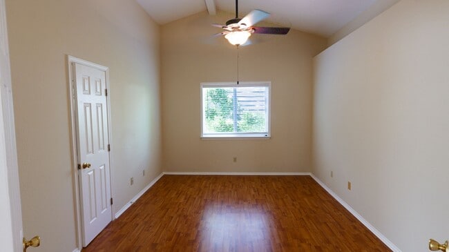 Building Photo - 6223 Avery Island Ave