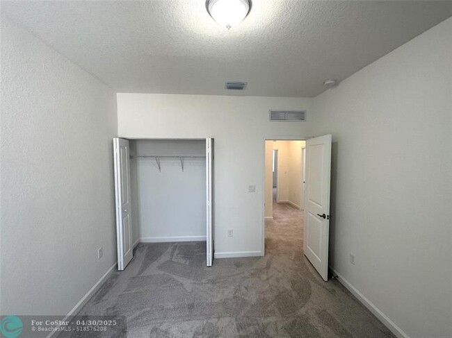 Building Photo - 2364 NW 131st Cir