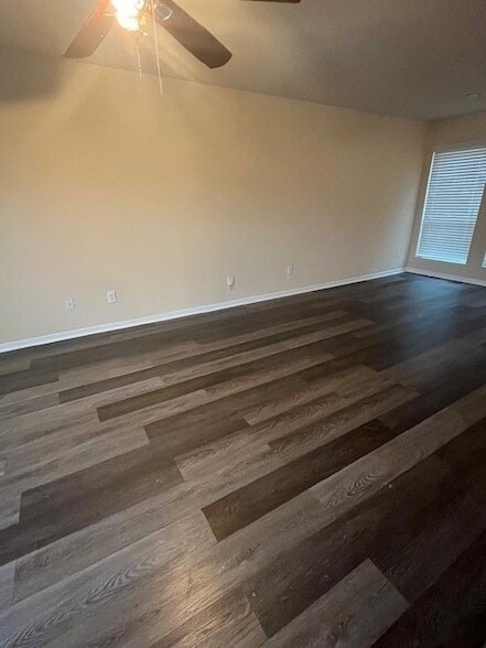 Building Photo - 3203 Apple Dale Dr