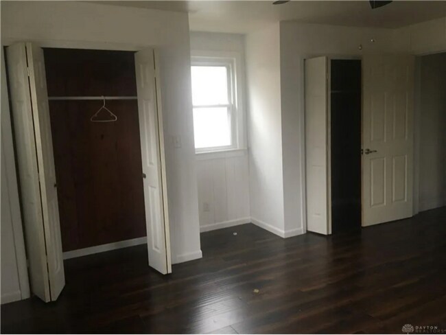 Building Photo - 144 W Fairview Ave