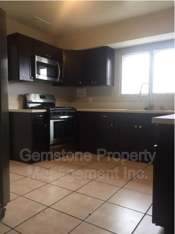 Building Photo - 4938 Art St