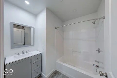 Building Photo - 32 Downing Dr