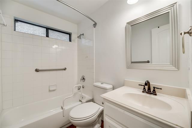 Building Photo - 6755 San Fernando