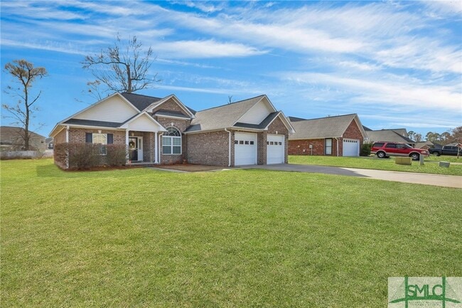 Building Photo - 720 English Oak Dr