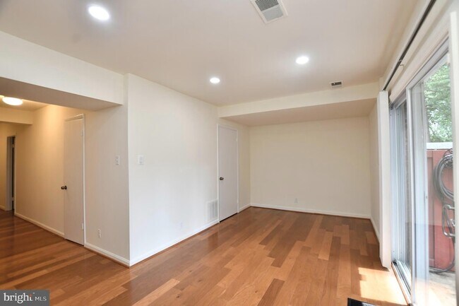 Building Photo - 7733 Trevino Ln