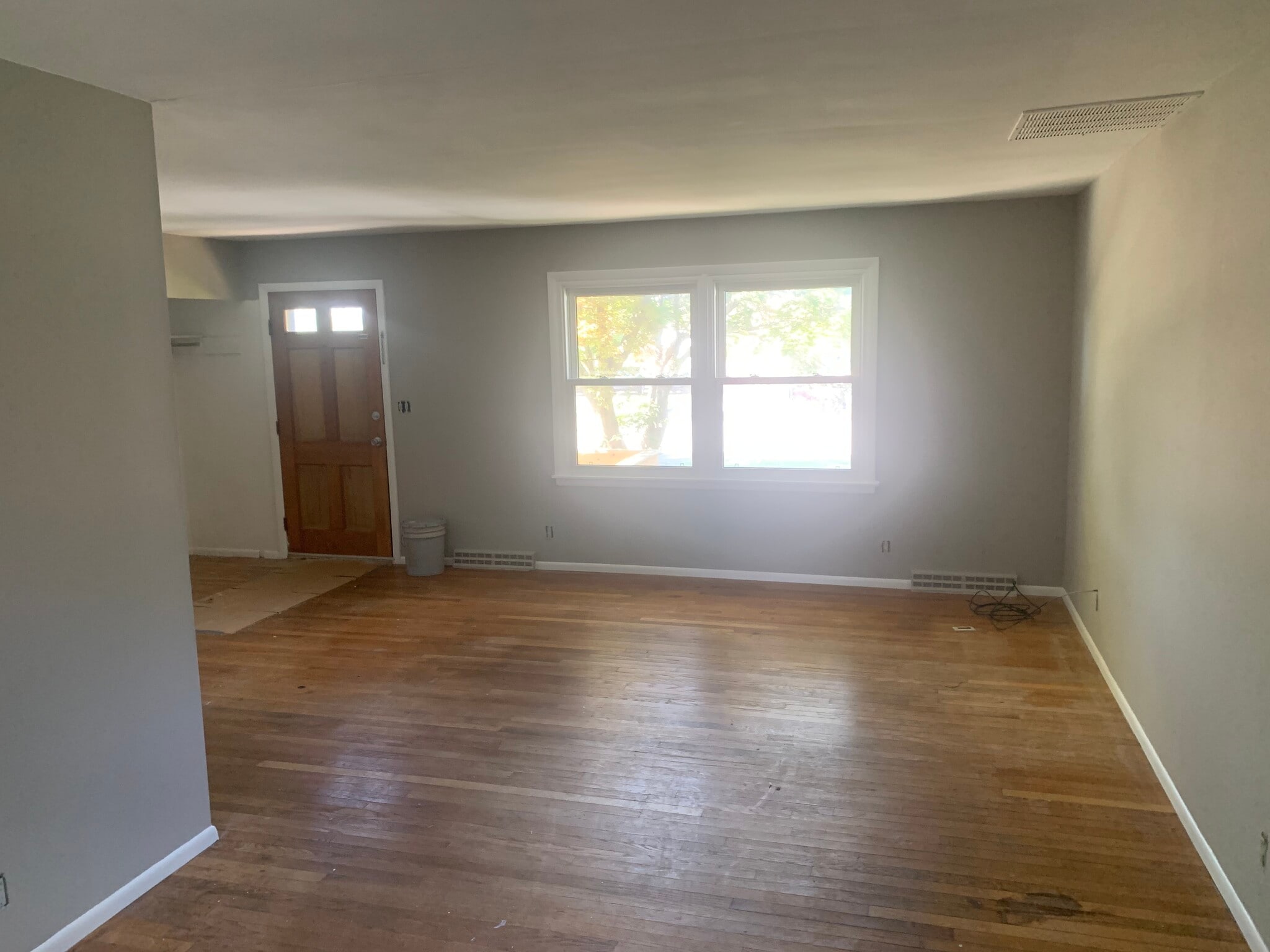 Building Photo - 201 W Navajo St