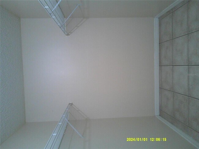 Building Photo - 818 Vermont Woods Ln