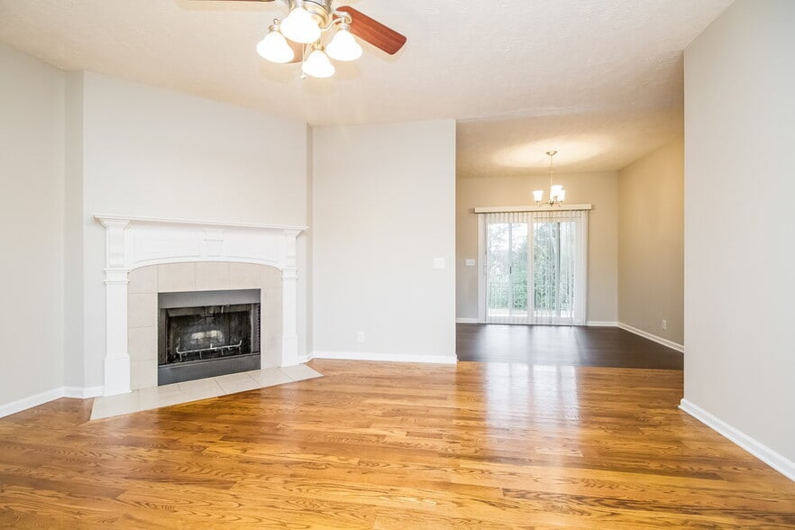 Building Photo - 2913 Waywood Dr