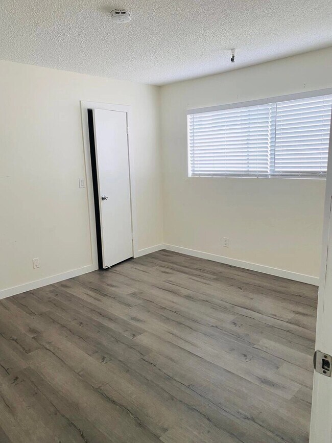 Interior Photo - 19925 Roscoe Ave.