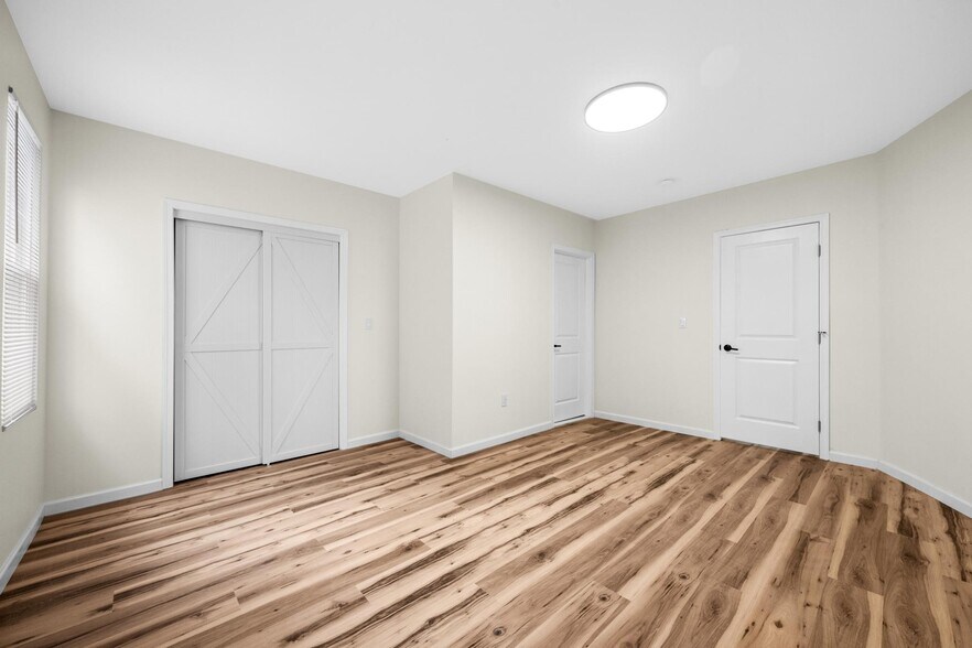 Building Photo - 346 Bennett St