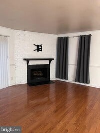 Building Photo - 25 Church Rd